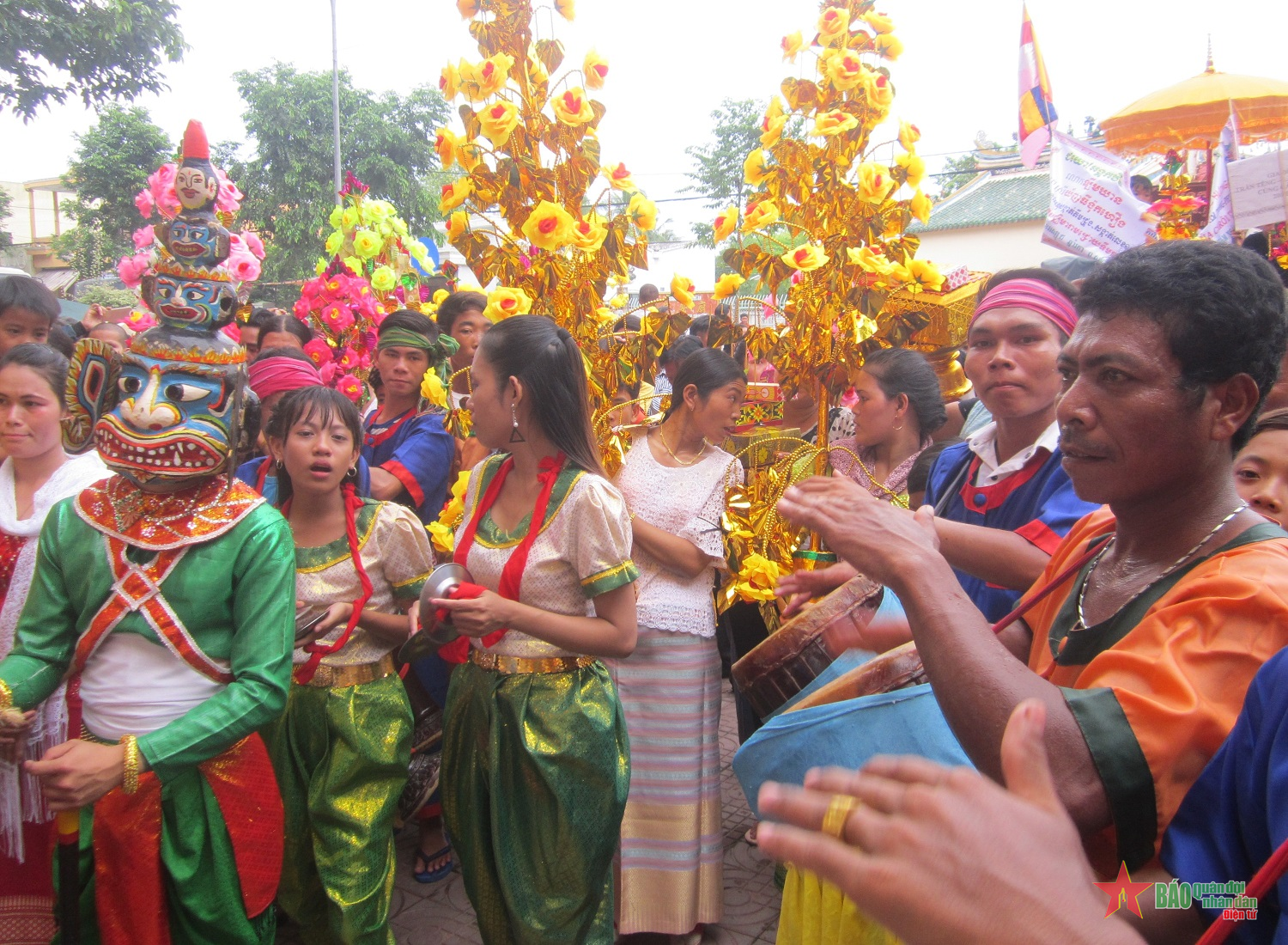 Lễ Dâng Y Kathina Của đồng Bào Khmer